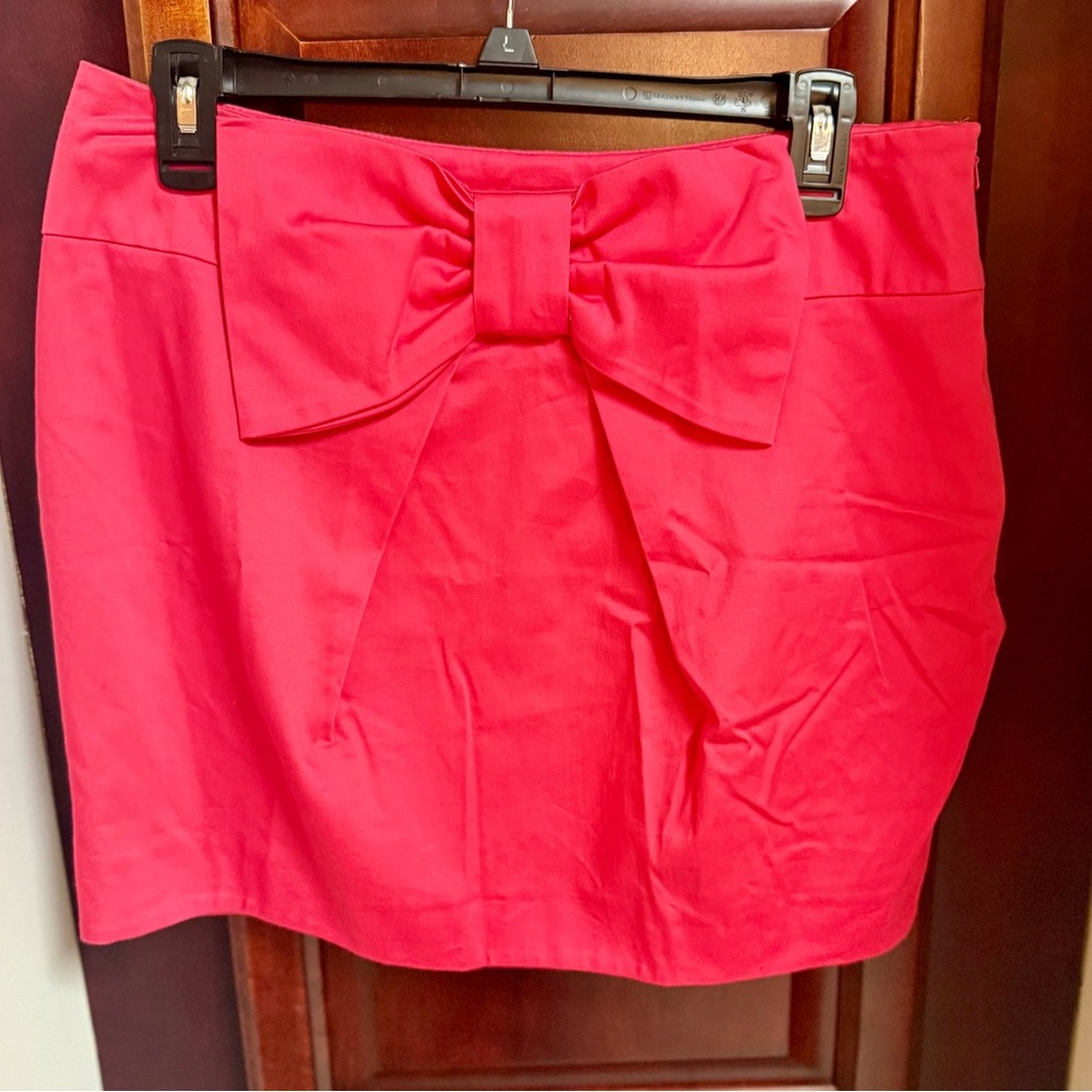 EUC ADORABLE hot pink ASOS bow front pencil mini skirt size 8